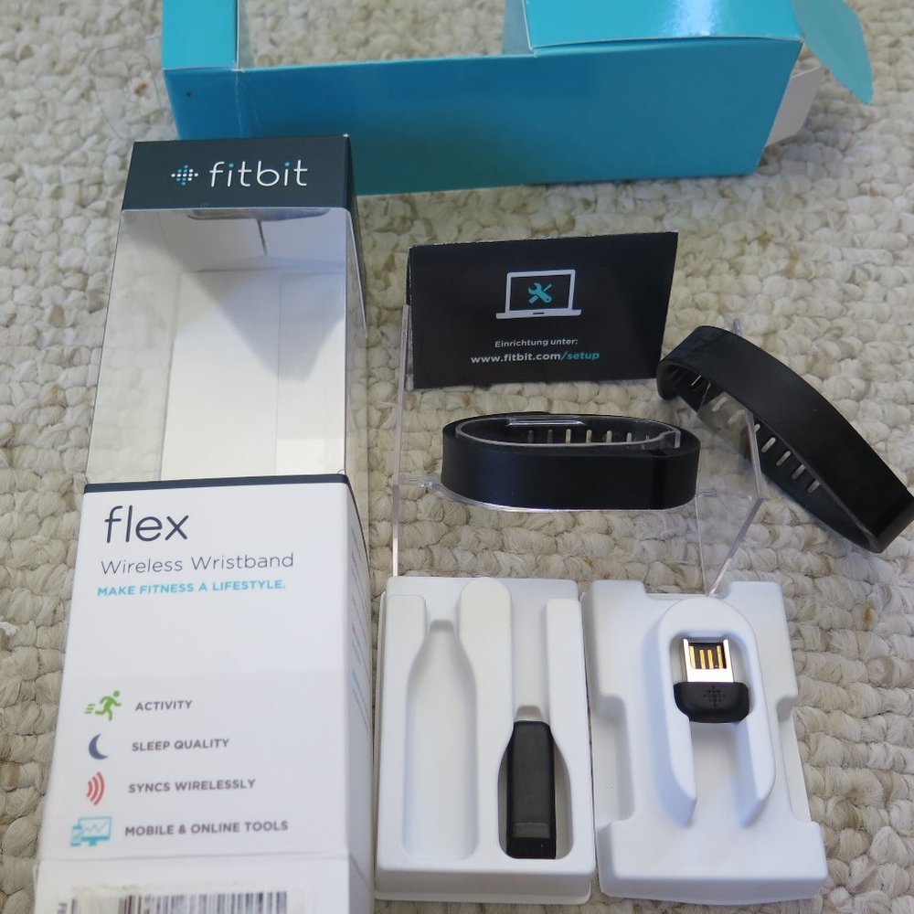 Fitbit FB401BK Flex Wireless Activity Wristband